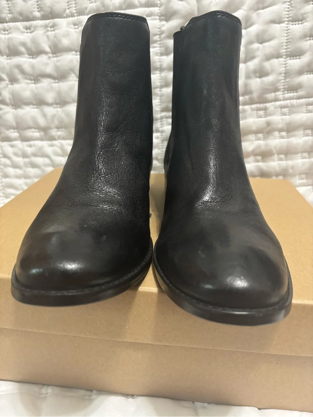 Frye Melissa Black Leather Pull On Chelsea Ankle Booties Boots 9 New